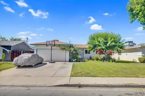 306 Atlantic Ave, Shafter, CA 93263 photo 2
