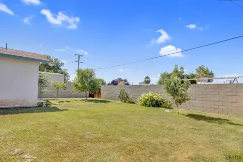306 Atlantic Ave, Shafter, CA 93263 photo 28