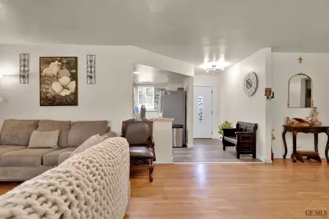 306 Atlantic Ave, Shafter, CA 93263 photo 7