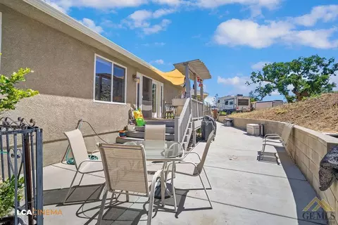 17621 Ascot Ct, Tehachapi, CA 93561 photo 1