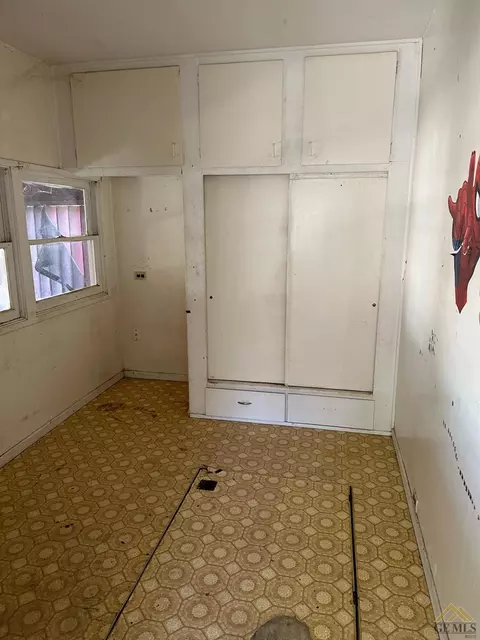 403 Buchanan St, Taft, CA 93268 photo 10