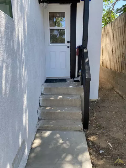 148 North St, Taft, CA 93268 photo 12