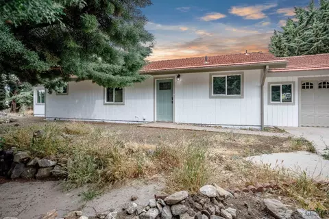 17660 Arlington Pl, Tehachapi, CA 93561 photo 2