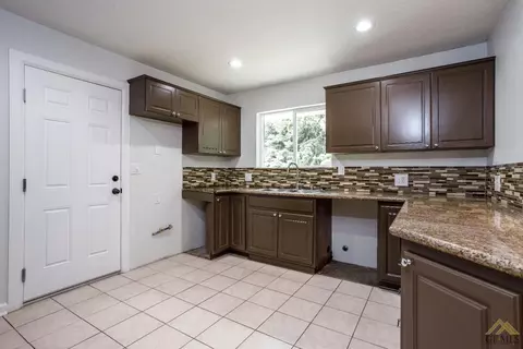 17660 Arlington Pl, Tehachapi, CA 93561 photo 13