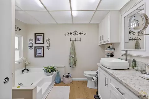 19721 Mesa Dr, Tehachapi, CA 93561 photo 16
