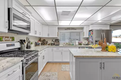 19721 Mesa Dr, Tehachapi, CA 93561 photo 8