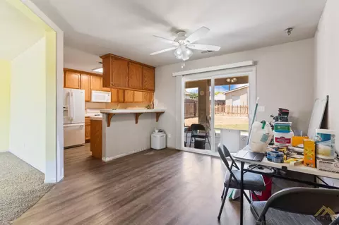 415 Pierce St, Taft, CA 93268 photo 8