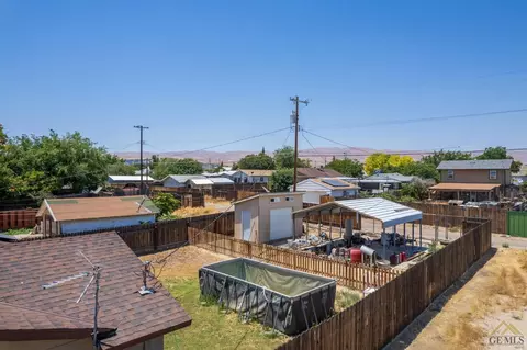 415 Pierce St, Taft, CA 93268 photo 18