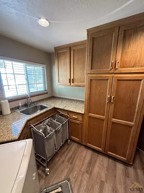 27994 Van Pelt Ct, Taft, CA 93268 photo 11