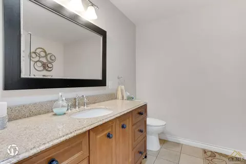 2813 Silver Dr, Bakersfield, CA 93306 photo 30