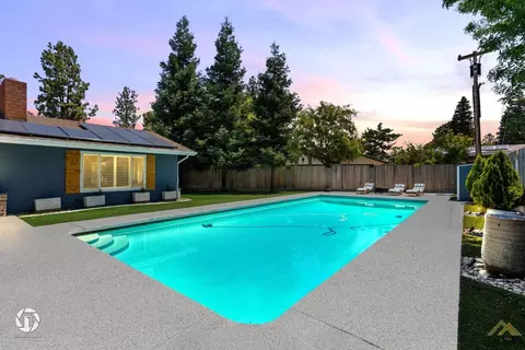 2813 Silver Dr, Bakersfield, CA 93306 photo 46