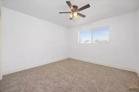 218 E St, Taft, CA 93268 photo 18