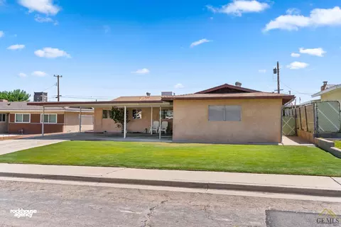 217 Suzanne Ln, Taft, CA 93268 photo 5