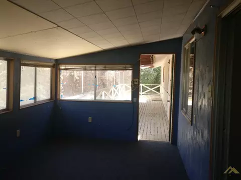 516 Harding Ave, Taft, CA 93268 photo 9