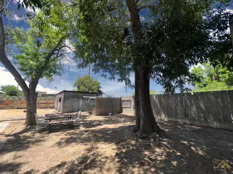 615 Taylor St, Taft, CA 93268 photo 15