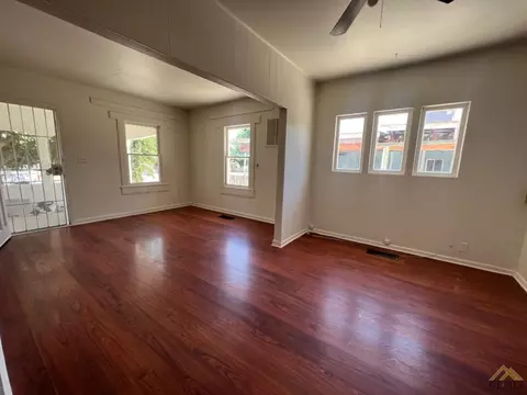 615 Taylor St, Taft, CA 93268 photo 7