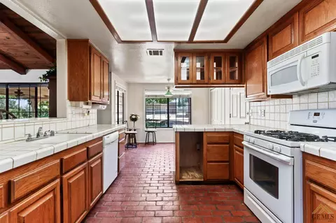 4050 Syracuse Ave, Acton, CA 93510 photo 4