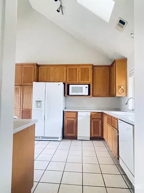 24171 Martingale Way, Tehachapi, CA 93561 photo 7