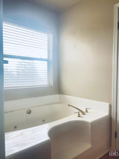 24171 Martingale Way, Tehachapi, CA 93561 photo 16