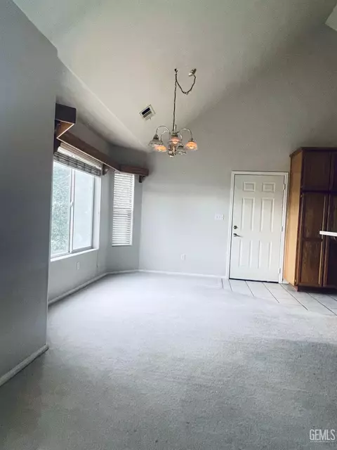 24171 Martingale Way, Tehachapi, CA 93561 photo 10