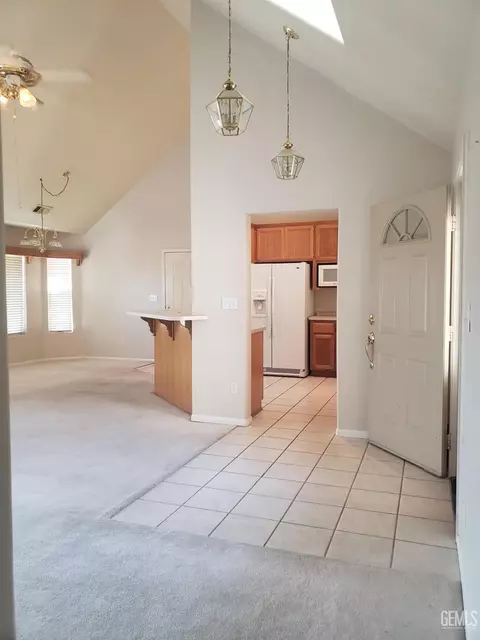 24171 Martingale Way, Tehachapi, CA 93561 photo 4