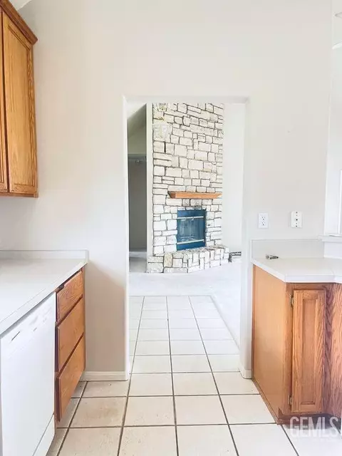 24171 Martingale Way, Tehachapi, CA 93561 photo 8