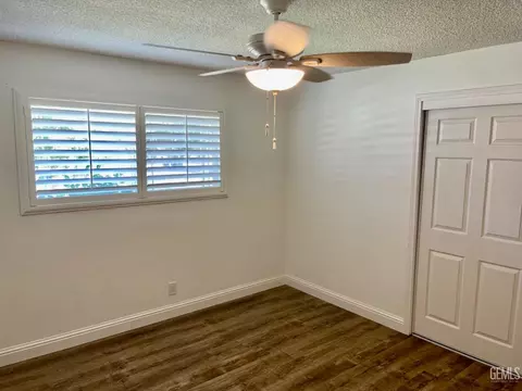211 E Calvin St, Taft, CA 93268 photo 11