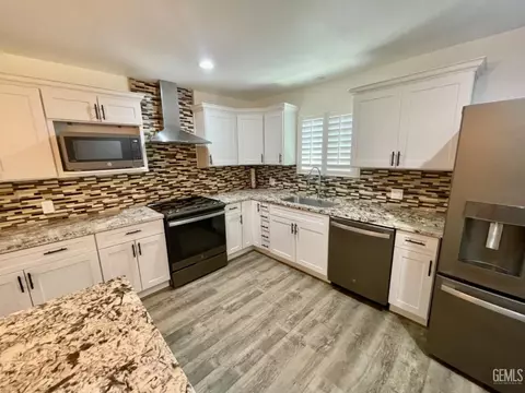 211 E Calvin St, Taft, CA 93268 photo 10