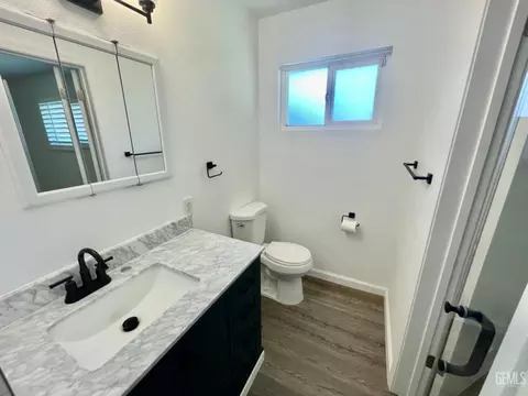 211 E Calvin St, Taft, CA 93268 photo 17
