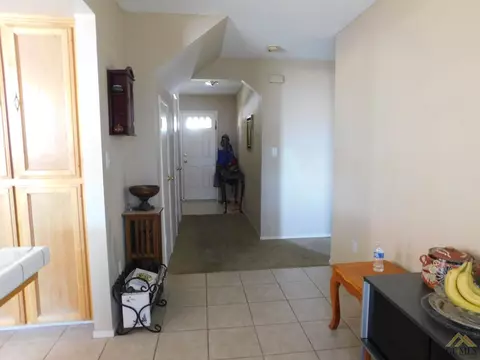 705 Peace St, Arvin, CA 93203 photo 5