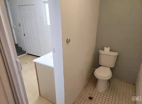 601 Buchanan St, Taft, CA 93268 photo 10