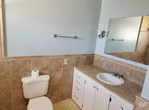 601 Buchanan St, Taft, CA 93268 photo 5