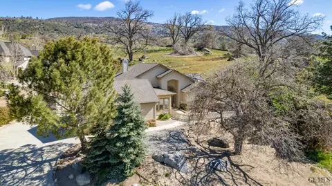 29601 Rollingoak Dr, Tehachapi, CA 93561 photo 33