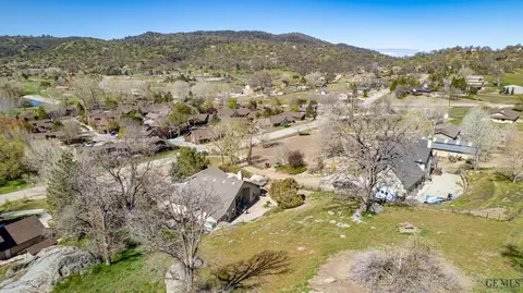 29601 Rollingoak Dr, Tehachapi, CA 93561 photo 35