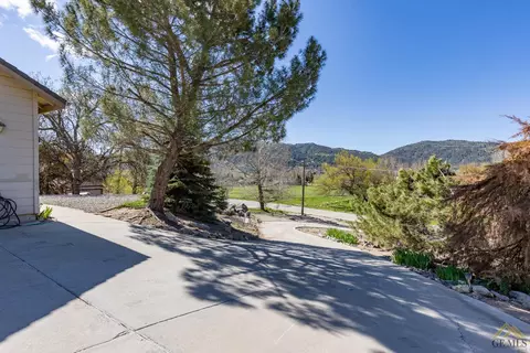 29601 Rollingoak Dr, Tehachapi, CA 93561 photo 27