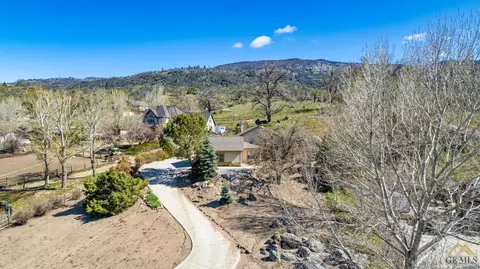 29601 Rollingoak Dr, Tehachapi, CA 93561 photo 29