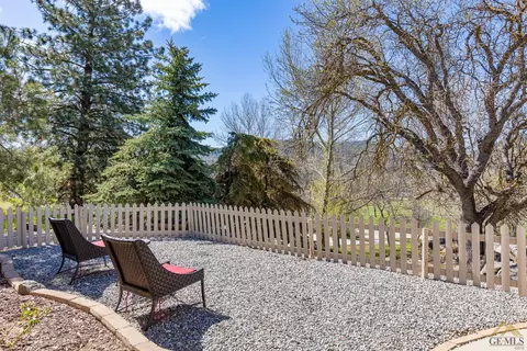 29601 Rollingoak Dr, Tehachapi, CA 93561 photo 31