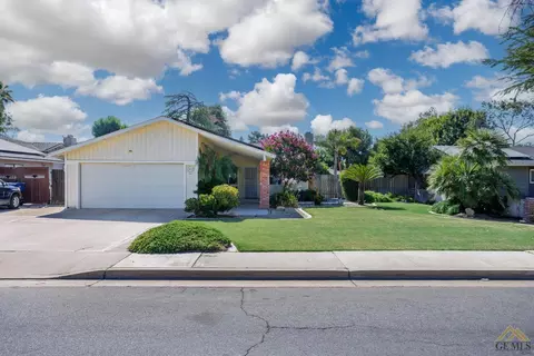 5012 Willow Tree Dr, Bakersfield, CA 93313 photo 1