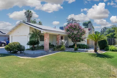 5012 Willow Tree Dr, Bakersfield, CA 93313 photo 4
