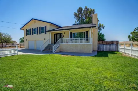 27541 Cypress St, Taft, CA 93268 photo 3