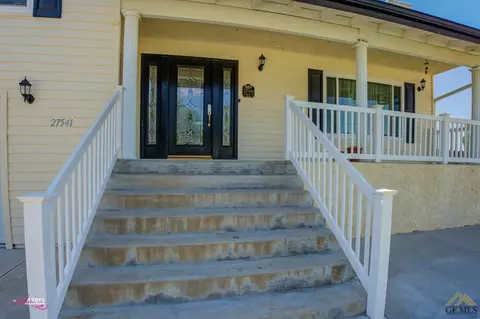 27541 Cypress St, Taft, CA 93268 photo 5