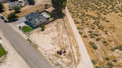 27541 Cypress St, Taft, CA 93268 photo 9