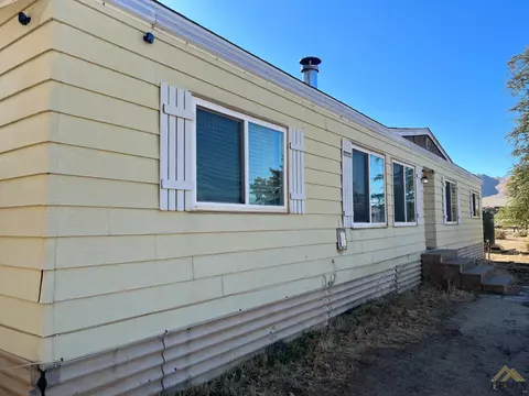 15036 Roadrunner Rd, Weldon, CA 93283 photo 3