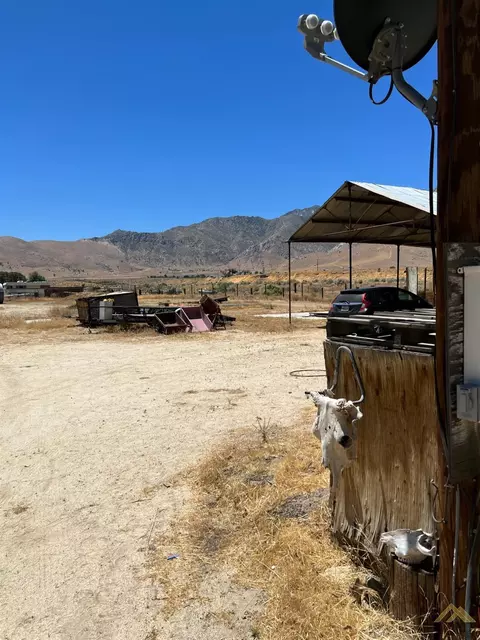 15036 Roadrunner Rd, Weldon, CA 93283 photo 11
