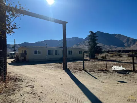 15036 Roadrunner Rd, Weldon, CA 93283 photo 4