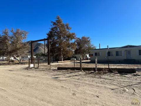15036 Roadrunner Rd, Weldon, CA 93283 photo 5