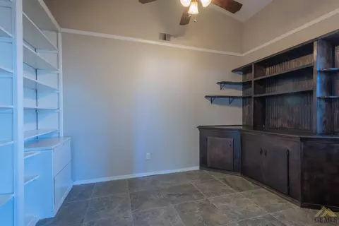 8601 Winlock St, Bakersfield, CA 93312 photo 8