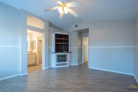 8601 Winlock St, Bakersfield, CA 93312 photo 24