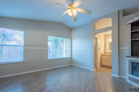 8601 Winlock St, Bakersfield, CA 93312 photo 23