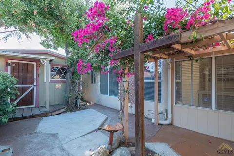 8601 Winlock St, Bakersfield, CA 93312 photo 34